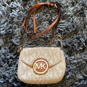 Michael Kors crossbody